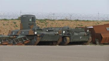 0adfe1930bb74ce581acaf55704b482f_18