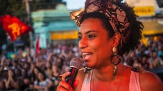 marielle-franco-em-comicio-durante-as-eleicoes-de-2016-1521757016381_v2_900x506