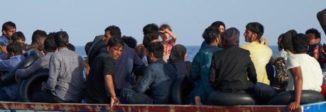 640x221x4640326_1704_naufragio_libia_morti.jpg.pagespeed.ic.JxQ6oq2hDg