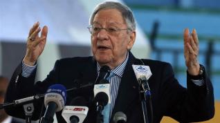 ecc84732ce45474591a5a7852a4b1a93_18