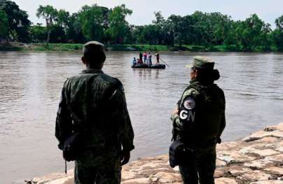 La Guardia Nazionale controlla le sponde del fiume Suchiate a Ciudad Hidalgo_ nello stato del Chiapas_ in Messico_il 20 luglio_ ALFREDO ESTRELLA _AFP