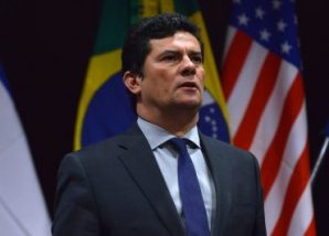 48717129117-4f9f67f1d6-h-370x266