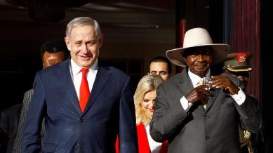Benjamin Netanyahu e il presidente ugandese Yoweri Museveni hanno tenuto colloqui a Entebbe_ Uganda _Abubaker Lubowa _Reuters