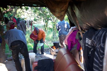 19desk3-foto-emblema-tendopoli-rosarno