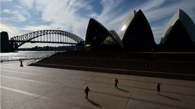 Teatro dell'Opera di Sydney è stata quasi abbandonata nel mezzo di un blocco del governo in Australia che ha contribuito a rallentare la diffusione del coronavirus_Joel Carrett _EPA