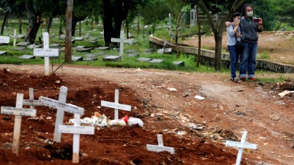 una zona del cimitero fornita dal governo a Jakarta, in Indonesia, il 3 aprile 2020 _Willy Kurniawan _ Reuters