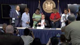 Dispensa dall'ufficio del Governatore di New York Andrew M Cuomo tramite_Associated Press