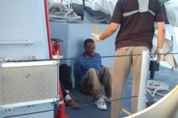 30_immagine del respingimento del 30 giugno 2009